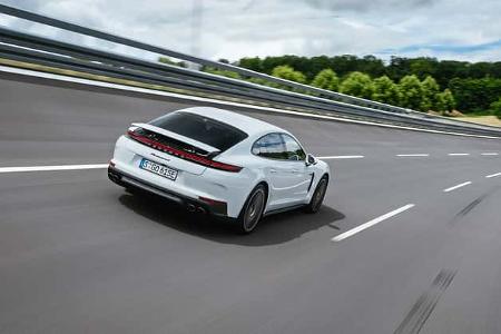 Porsche Panamera 4 E-Hybrid