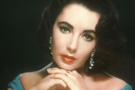  Elizabeth Taylor