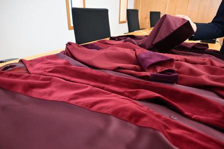 Je nach Hersteller variiert oft der Rot-Ton. 