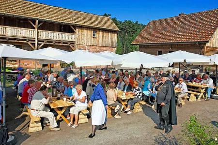 i_Reise_Lausitzer_Seenland_Erntedank