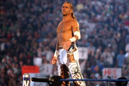 Platz 12: 'The Heartbreak Kid' Shawn Michaels - Hinterließ jahrzehntelang deutliche Spuren im Wrestling-Business - mal im Tag Team 'The Rockers', später als führender Kopf der 'D-Generation X'. Beendete seine aktive Karriere 2010, kehrte 2018 aber noch einmal kurz in den Ring zurück. Sein Finisher 'Sweet Chin Music' ist einer der bekanntesten überhaupt. Arbeitete später für die WWE-Nachwuchsliga NXT.