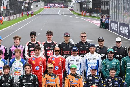 Die Fahrerwertung der Formel-1-Saison 2026 - Die 77. Formel-1-Saison ist eine besondere: Nach einer umfassenden Regelreform treten die 22 Fahrer mit runderneuerten Autos an. So ist der Stand in der Fahrer-Wertung nach dem Auftakt in Melbourne, dem zweiten von 24 geplanten Rennen: