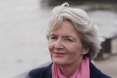 VDR-Präsidentin Gaby Bornheim sorgt sich angesichts der Krisen auf den Weltmeeren um die Rekrutierung von Nachwuchskräften in der internationalen Handelsschifffahrt. (Archivbild) 