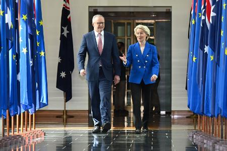 Angesichts des fordernden Auftretens der USA und Chinas rücken die EU und Australien näher zusammen.