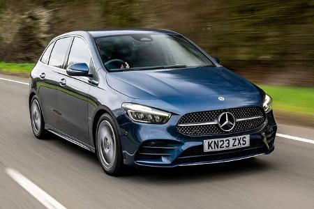Mercedes B-Klasse als Rechtslenker Großbritannien GB United Kingdom UK