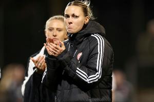 Bitteres Hinspiel: Eintracht-Frauen brauchen "kleines Wunder"