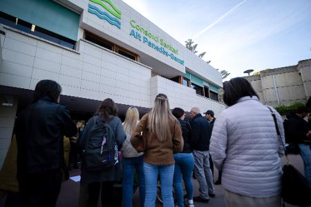 Der ungewöhnliche Fall spaltet Spanien. Vor dem Krankenhaus wurde protestiert.