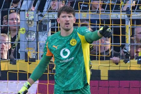 TOR: Gregor Kobel - Note: 2,0 - War in gegnerischen Drangphasen lange die Lebensversicherung der Dortmunder. Lenkte den Kopfball-Aufsetzer von Niang über die Latte und hielt nach der Pause mit einer Glanztat gegen Kaminski die Führung fest. War beim späten 1:2 chancenlos. Ohne ihn hätte dieser Abend anders ausgehen können.