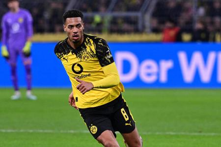 Felix Nmecha (bis 90.) - Note: 3,5 - Konnte den BVB als Passgeber oder Ballschlepper in der kniffligen ersten Halbzeit punktuell aus der Umklammerung lösen. Hatte solche Szenen insgesamt aber zu selten. Klare Spielkontrolle ging der Kovac-Elf lange ab, das wäre seine Aufgabe gewesen.