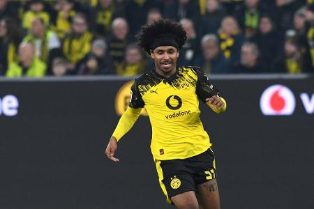 Karim Adeyemi (ab 70.) - Note: 2,5 - Trat nach für ihn schwierigen Wochen mit unerwarteter Überzeugung auf und wollte sichtlich etwas bewegen. Hauchte mit BVB mit seinem Treffer neues Leben ein. Blieb danach giftig und angriffslustig. Eine weitere Chance ergab sich nicht mehr.