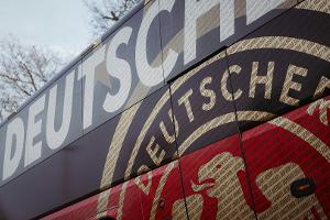 Neuer DFB-Bus: 5000 Fans fahren mit