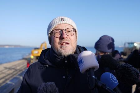 Sven Partheil-Böhnke,Bürgermeister von Timmendorfer Strand, zeigte sich erleichtert.