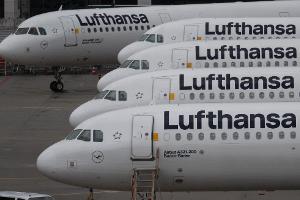 Bei der Lufthansa sind Streiks beim Bodenpersonal mit einer Tarifeinigung vom Tisch. (Archivbild)