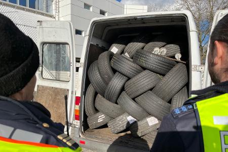 nicht gekennzeichneter Abfalltransport