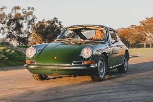 Porsche 911 (1966) Magnus Walker Collection