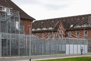 Die Abschiebehaft soll verhindern, dass Ausreisepflichtige vor einer geplanten Rückführung untertauchen. (Archivbild)