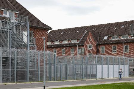 Die Abschiebehaft soll verhindern, dass Ausreisepflichtige vor einer geplanten Rückführung untertauchen. (Archivbild)