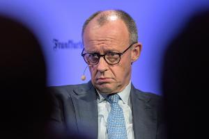 Der Kanzler legt in der Debatte über Gewalt gegen Frauen noch einmal nach.