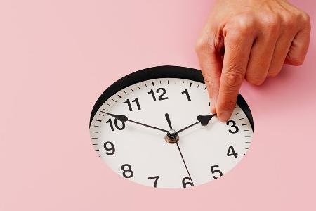 Sanfter Übergang: So meistert man die Zeitumstellung am Sonntag