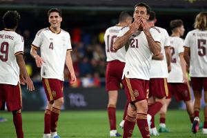 Oyarzabal trifft doppelt: Spanien bezwingt Serbien