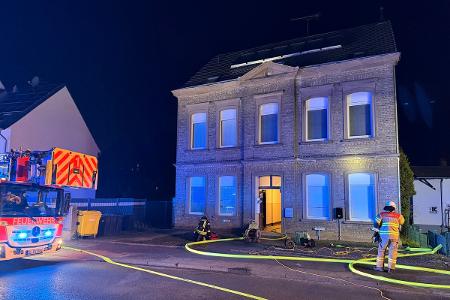 Die Einsatzstelle in der Stadtmitte von Bergisch Gladbach