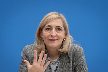 Gesundheitsministerin Nina Warken will tiefgreifende Reformen. (Archivfoto)