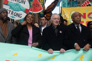 Robert De Niro und weitere Stars bei "No Kings"-Demo gegen Trump