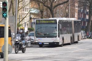 Der VDV warnt vor den Auswirkungen gestiegener Kosten für die Nahverkehrsunternehmen in Deutschland. (Archivbild)