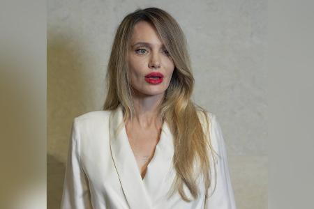 Bei Angelina Jolie leuchtet nur ihr Luxus-Lippenstift