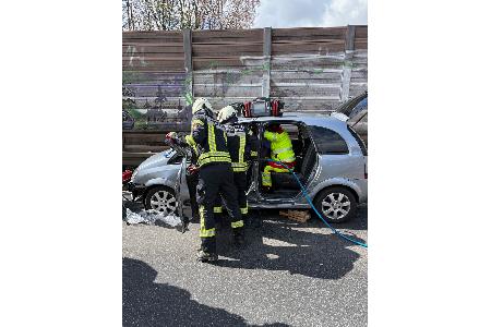Erstversorgung der Patientinnen im Fahrzeug