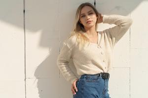 Stilsicher kombiniert: Diese Outfits gehen im Frühling immer