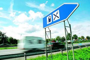 Ausfahrt, Angekuppelt, Schlafen, Raststätte