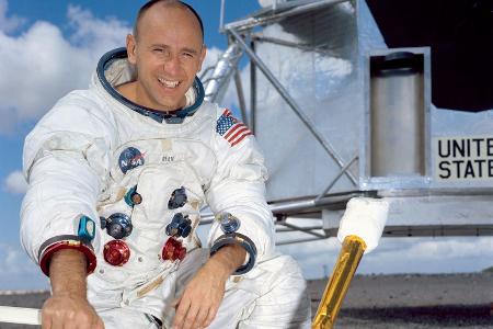 Alan Bean 
