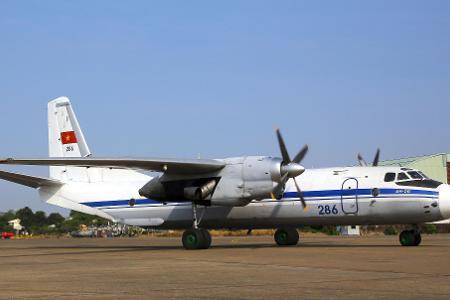 Ein Flugzeug ist auf der von Russland annektierten Schwarzmeer-Halbinsel Krim abgestürzt. (Symbolbild)