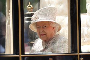 War Queen Elizabeth II. am Telefon mit Harry "auf der Hut"?