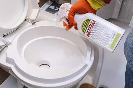 Toilettenpflege Kassettentoilette