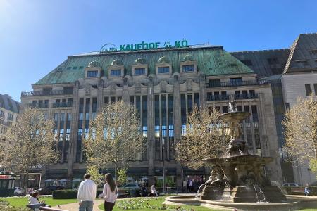 Die Diebe sind über die U-Bahn in das Galeria-Warenhaus an der Flaniermeile 