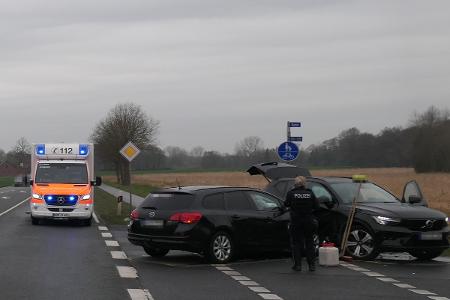 Eine Person wurde bei dem Unfall verletzt.