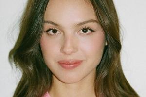 Olivia Rodrigo kündigt drittes Studioalbum für Juni an