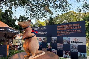 Magawas Denkmal steht im Zentrum der Kleinstadt Siem Reap. 