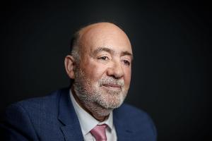 Der israelische Botschafter Ron Prosor plädiert für Pflichtbesuche in KZ-Gedenkstätten. (Archivbild)