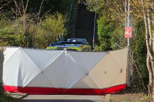 Ein 22-Jähriger ist in der Nacht bei dem Einsatz gestorben.