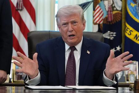 US-Präsident Trump macte die erfolgreiche Rettung des im Iran vermissten US-Offiziers bekannt. (Archivbild)