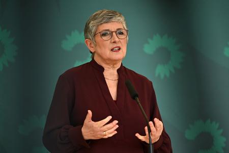 Grünen-Fraktionschefin Britta Haßelmann findet das Wehrdienst-Modernisierungsgesetz schlecht gemacht. (Archivbild)