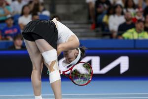Lys verletzt: Schwieriges Beltz-Debüt im Billie Jean King Cup