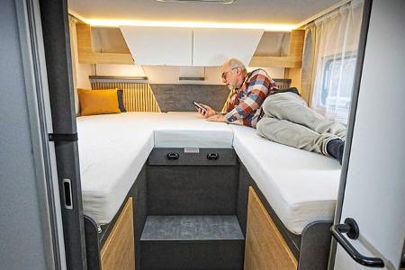Bett, Ahorn Camp TE 740, Wohnmobil, Teilintegriert, Preiswert, Einzelbett