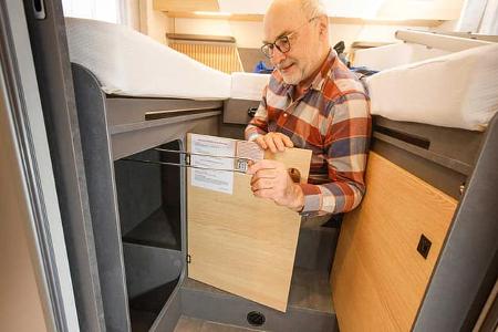 Schrank, Ahorn Camp TE 740, Wohnmobil, Teilintegriert, Preiswert, Einzelbett