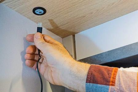 Ladebuchsen, Ahorn Camp TE 740, Wohnmobil, Teilintegriert, Preiswert, Einzelbett