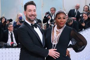 Seltener Anblick: Serena Williams teilt Foto mit beiden Töchtern