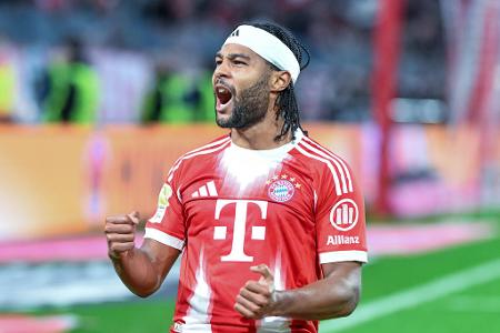 Serge Gnabry (bis 69.) - Note: 2,5 - Ging von der ersten Minuten mit Intensität voran. War fleißig gegen den Ball und bewegte sich bei eigenen Angriffen viel zwischen den Linien. Bereite den Führungstreffer mit einem perfekten Zuspiel vor. Selbst allein vor Lunin hingegen mit einem denkwürdigen Fehlschuss.